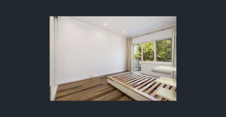 Light Filled Two Bedroom Apartment - Photo 4