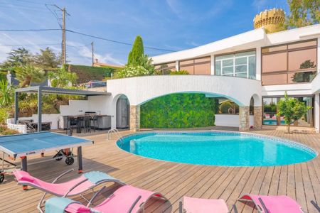 CANNES – VILLA PRESTIGIEUSE VUE MER PANORAMIQUEgo - Photo 3