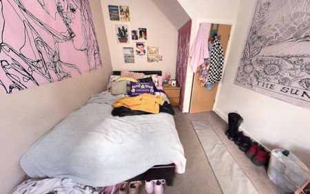 54 Exeter Road - Photo 3
