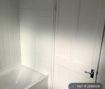 4 bedroom terraced house to rent - Photo 6
