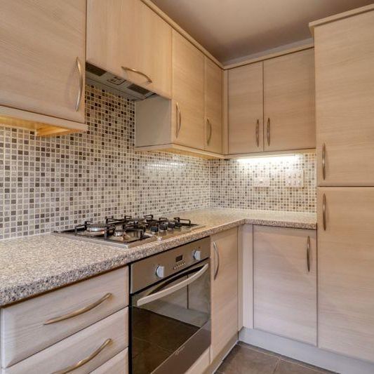 2 bedroom terraced house to rent - Photo 1