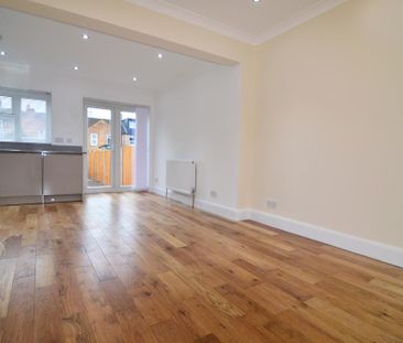 4 bedroom house to rent - Photo 1