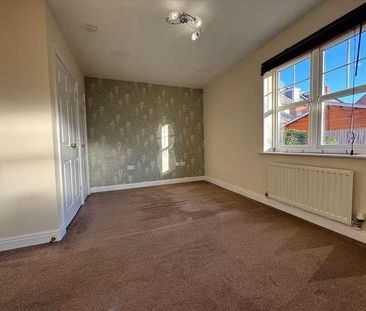 Academy Fields Road, Romford, Greater London, Romford, RM2 - Photo 1
