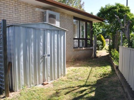 LIGHT FILLED HOME IN QUIET AREA - Photo 4