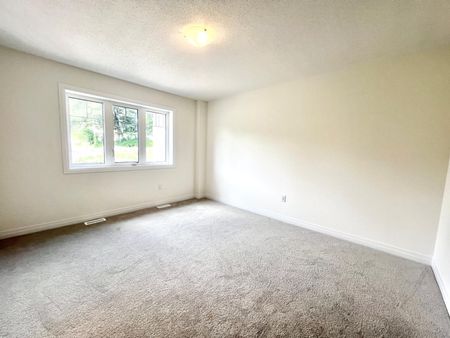 For Lease - 562 Hudson Crescent, Midland, Ontario - Photo 4