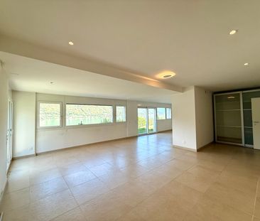 OTTIMA VILLA CON VISTA ECCEZIONALE (EV.ANCHE CASA VACANZA) - Foto 3
