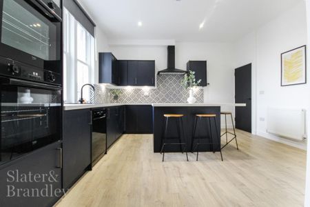 1 bedroom in a house share to rent - Photo 5