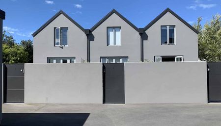 2 plus bedroom 2 level townhouse in wonderful area - Photo 5