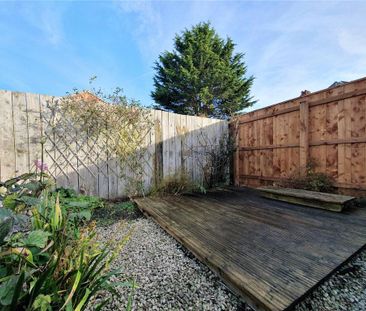 2 bedroom terraced house to rent - Photo 3