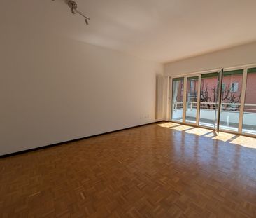 2 Zimmer, 60 m², 2. Stock - Foto 1