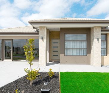 Stylish, Low-Maintenance Living in Sought-After Olivia Estate! APPL... - Photo 2