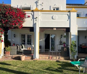3 Bedroom Townhouse For Rent in Estepona, Málaga - Photo 6