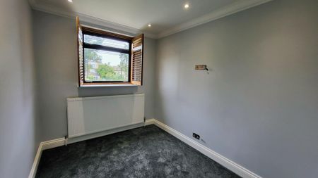 Inverness Avenue, Enfield - Photo 4