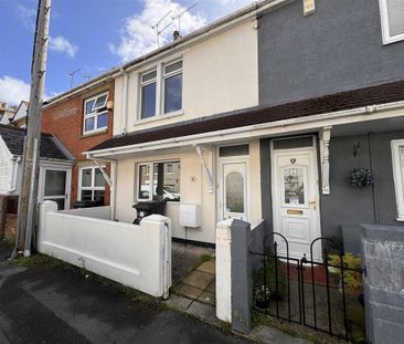 3 bedroom terraced house to rent - Photo 6