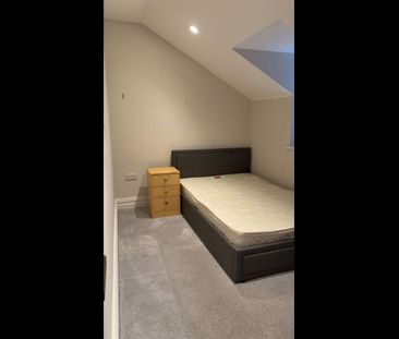 Room in a Shared Flat, Oxford Road, RG30 - Photo 2