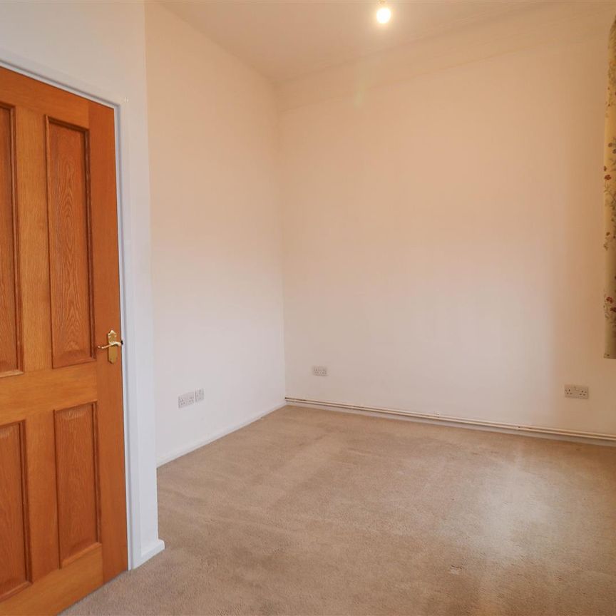 Birdcage Walk, Newmarket - Photo 1