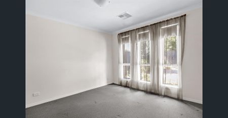 Stunning Family Home - Photo 4