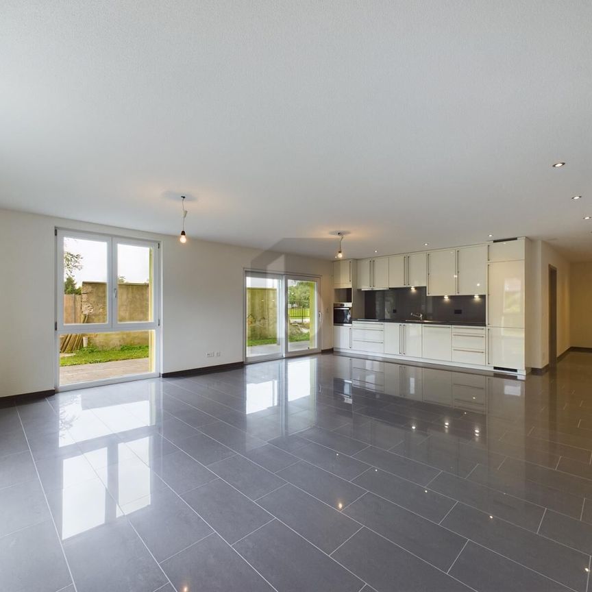 HELLER OFFENER WOHNBEREICH - Foto 1