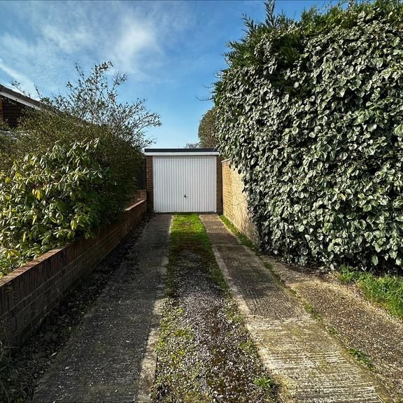 4 bedroom house to rent - Photo 1