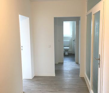 In Sanierung Schöne Erdgeschosswohnung im neuen Gewand erwartet Sie. - Foto 2