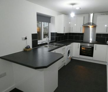 Ground floor flat to rent on - Photo 5