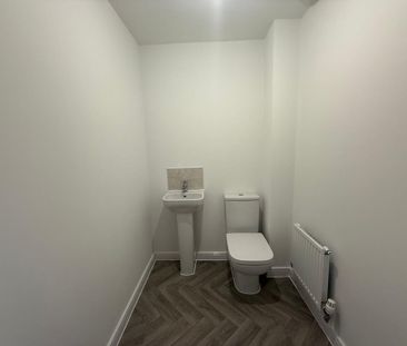 3 bedroom terraced house to rent - Photo 5