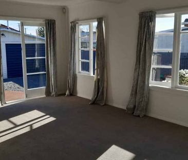 *** 3 BEDROOM FAMILY HOME *** - Photo 5