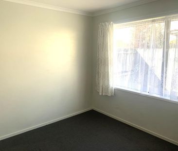 Comfortable on Cameron - Photo 2