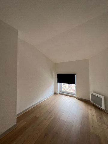 Location Appartement 4 pièces 117m² - Photo 4