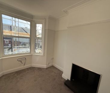 St. Pauls Avenue, Barry - Photo 2