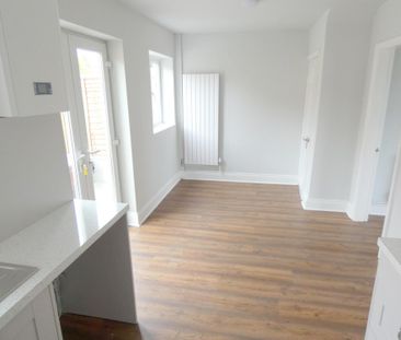 3 bedroom house to rent Broxtowe Lane, Nottingham, NG8 - Photo 5