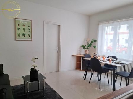 2.5-ROOM APARTMENT WITH GREEN VIEW - Photo 2