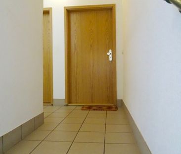 2-Zimmer-Wohnung mit Einbauküche wartet auf Sie! - Foto 3