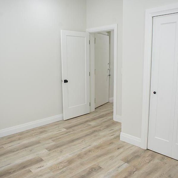 For Lease - 160 Darling Street Unit# 2, Brantford, Ontario - Photo 1