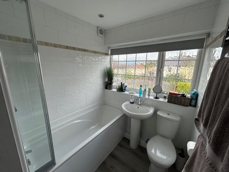 4 bedroom house to rent - Photo 4