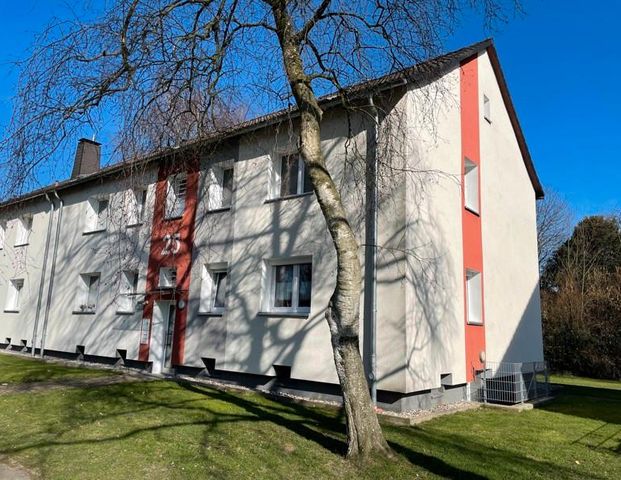 Schicke Wohnung sucht ruhige Mieter: ideale 2-Raum-Wohnung mit Sonnenbalkon - Foto 1