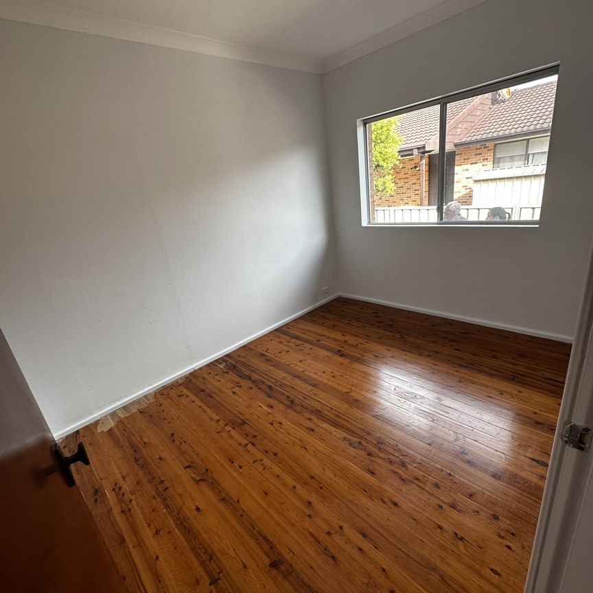 1/8 Storey Street, OAK FLATS NSW 2529 - Photo 1