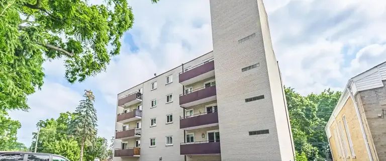 140 Kent Street | 140 Kent Street, Whitby - Photo 1