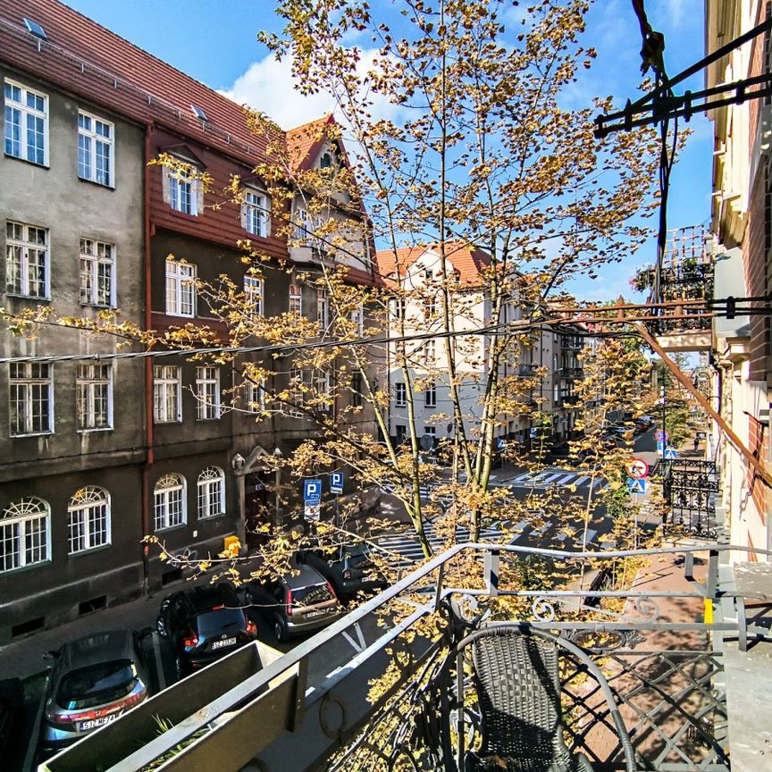 Katowice Centrum, 2-pokojowe mieszkanie z balkonem - Photo 1