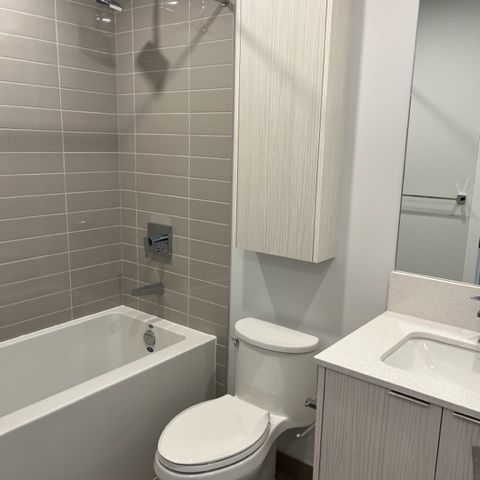 For Lease - 430 square one Drive Unit# 4004, Mississauga, Ontario - Photo 1