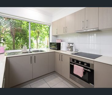 Affordable Gem in Helensvale Awaits You! - Photo 6