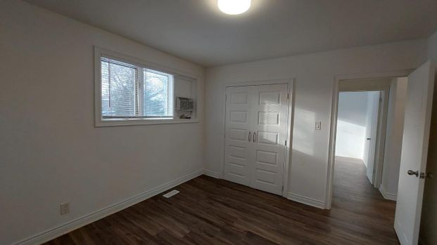 For Lease - 38 Stoddart Drive Unit# Main, Aurora, Ontario - Photo 1