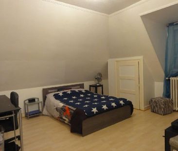 Location Appartement 2 pièces 29m² LE CREUSOT 71200 - Photo 3