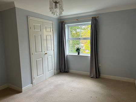 1 Bed Flat, Bryant Court, W3 - Photo 2