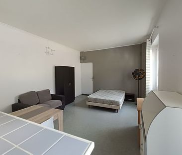 STUDIO MEUBLÉ - Photo 1