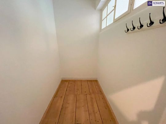 MIT BALKON! Tolle Altbauwohnung mit idyllischem Innenhof-Balkon, 2 Zimmer, mitten in der City! Besser geht´s nicht - diese Lage lässt keine Wünsche offen! - Foto 1
