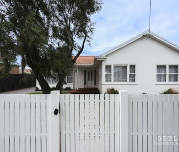 1 Hill St Belmont - Photo 2