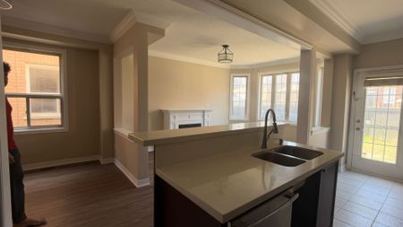 For Lease - 476 Mahogany Court, Pickering, Ontario - Photo 4