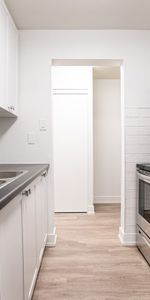 Trossacks Avenue Townhouses - Photo 3