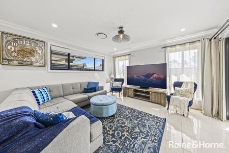 Spacious Family Home in Gregory Hills - Photo 2